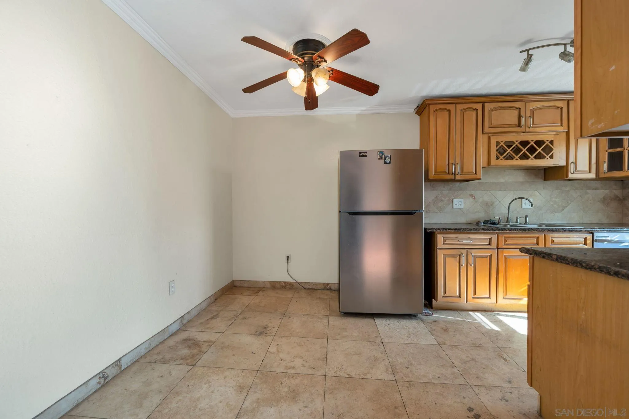 Photo #6: 260015213 Listing: Photo #6