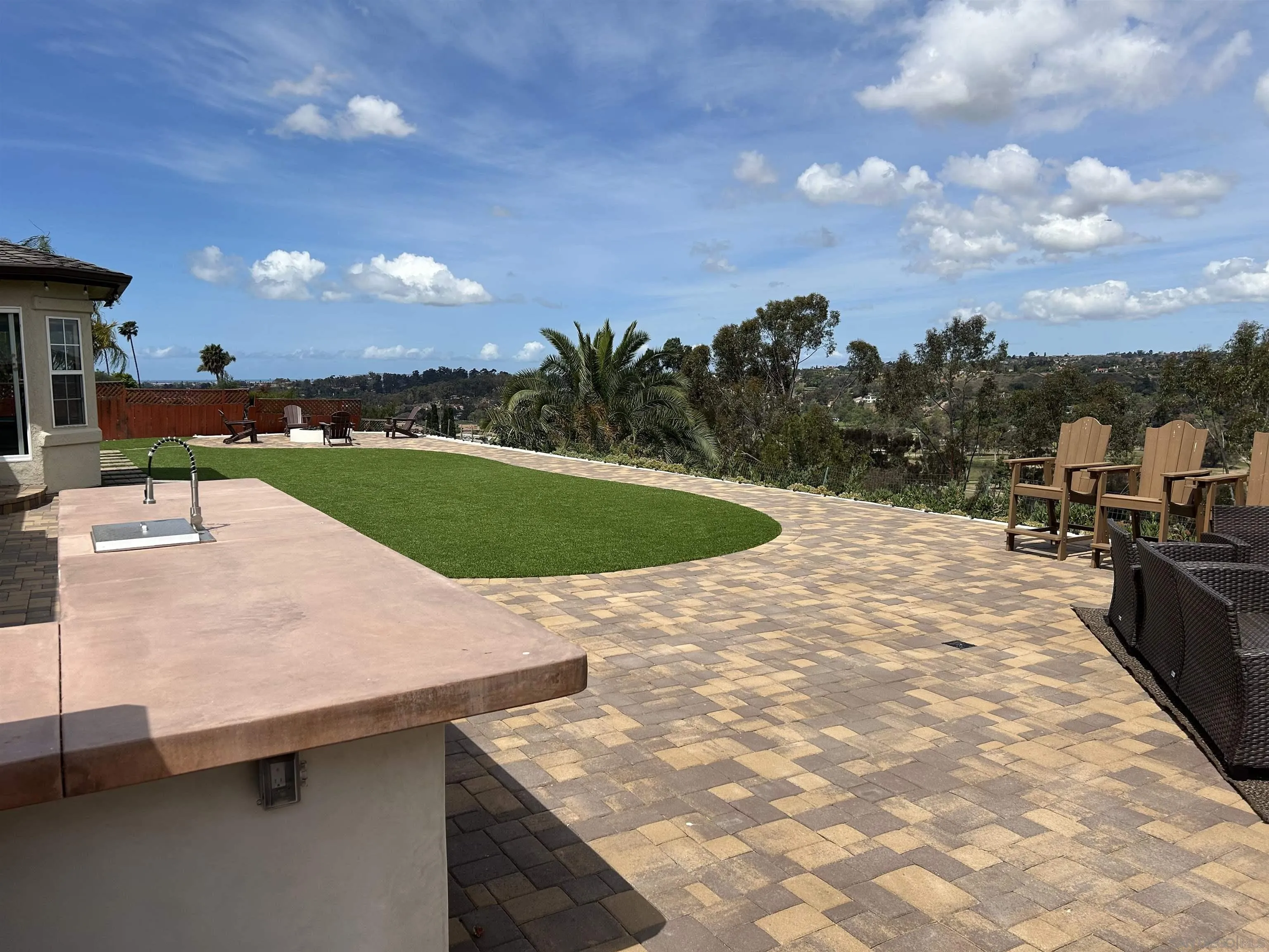 https://cdn.realtyfeed.com/cdn/127/260015217/0722319688230c9ded6bd2944e1afc6b.webp