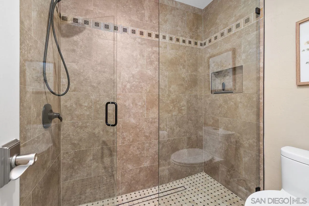https://cdn.realtyfeed.com/cdn/127/260015217/4b82adafce0a1898ec276e331f71dfd1.webp
