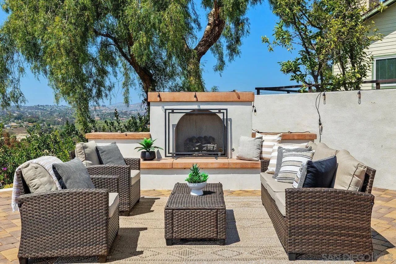 https://cdn.realtyfeed.com/cdn/127/260015217/654a4c67c606ba6936db794874f4f62c.webp