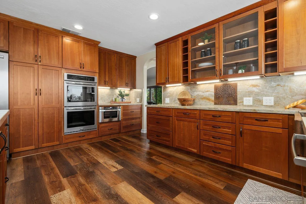 https://cdn.realtyfeed.com/cdn/127/260015217/de04c20f488ff6fb1047e306a40f64ce.webp