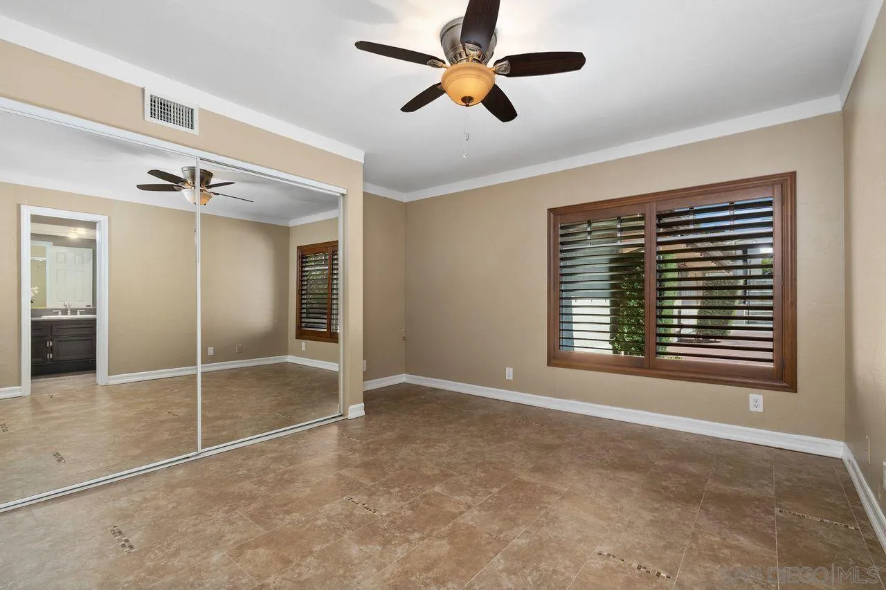 https://cdn.realtyfeed.com/cdn/127/260015217/de64fe88d205be43d8bb338613caa447.webp