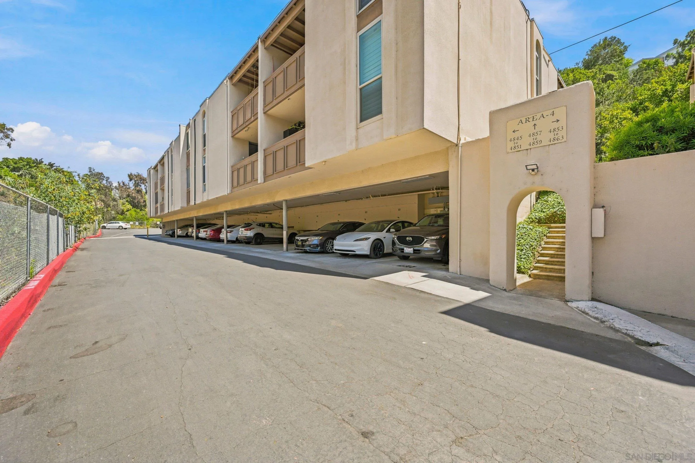 Photo #31: 260015222 Listing: Photo #31