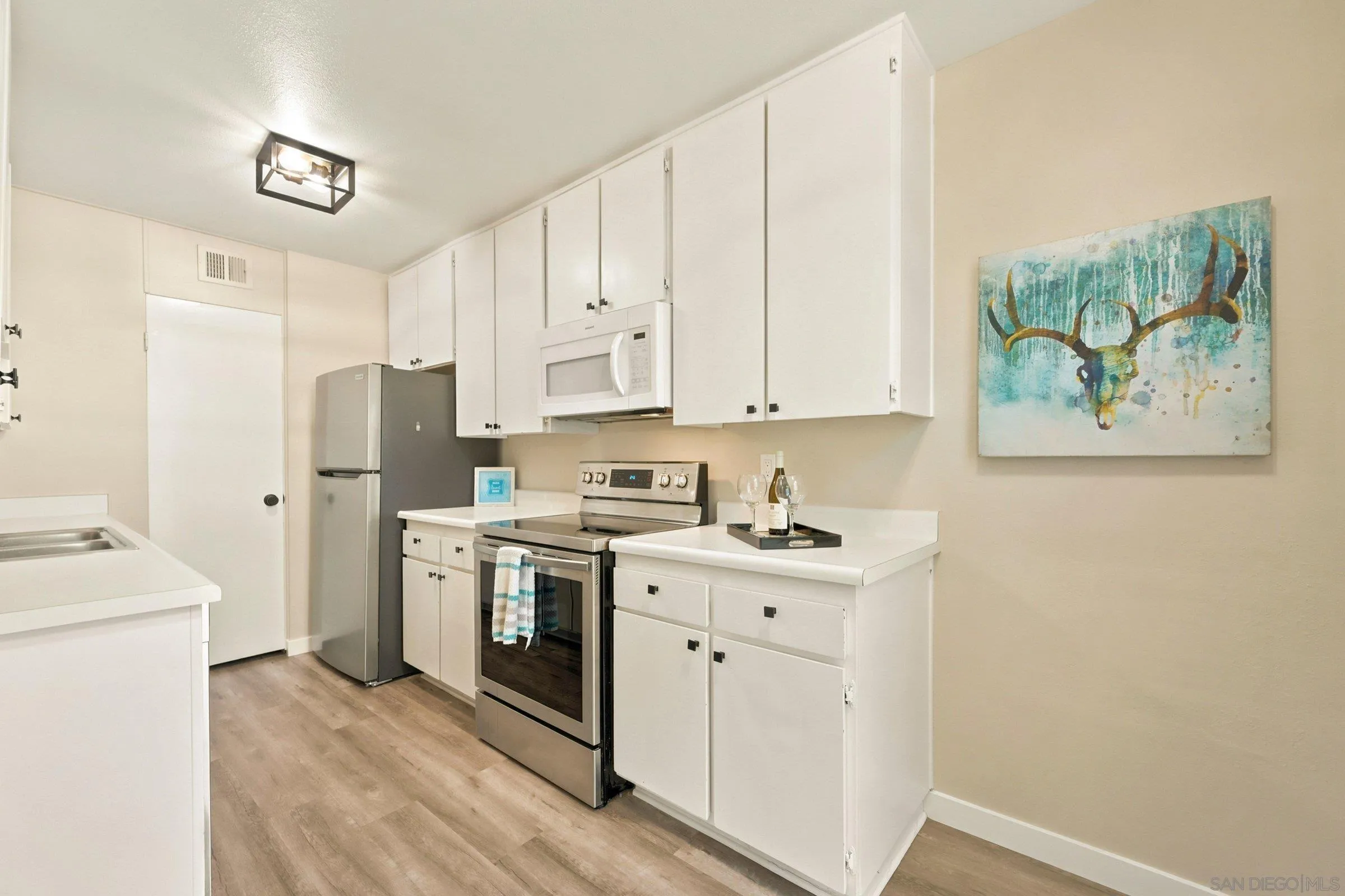 Photo #12: 260015222 Listing: Photo #12