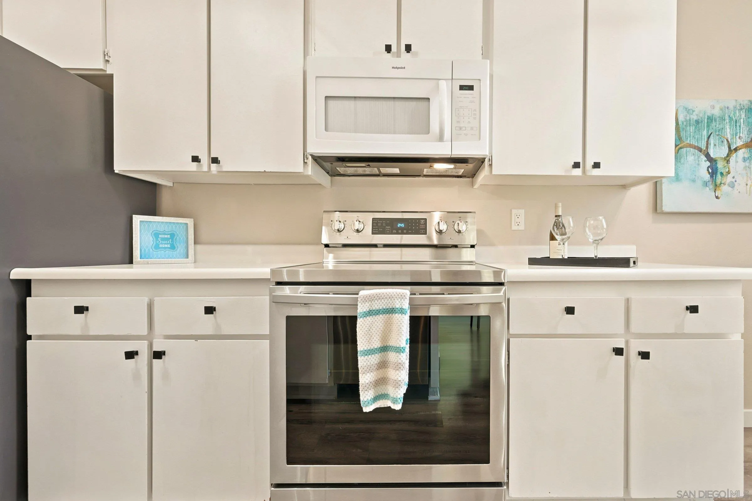 Photo #15: 260015222 Listing: Photo #15