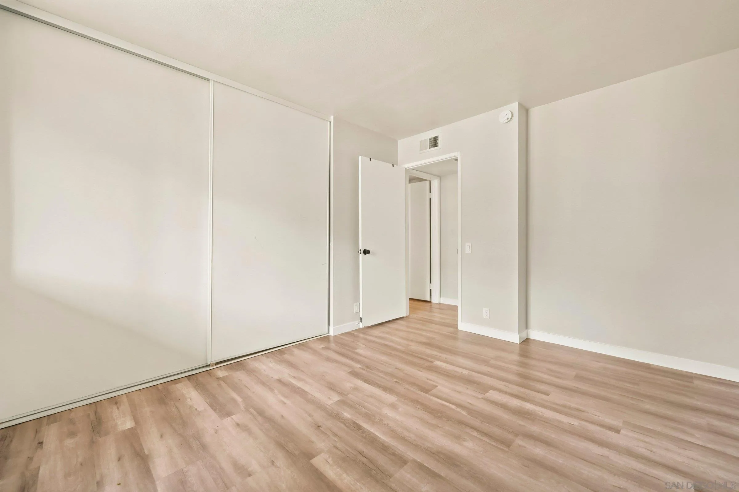 Photo #18: 260015222 Listing: Photo #18