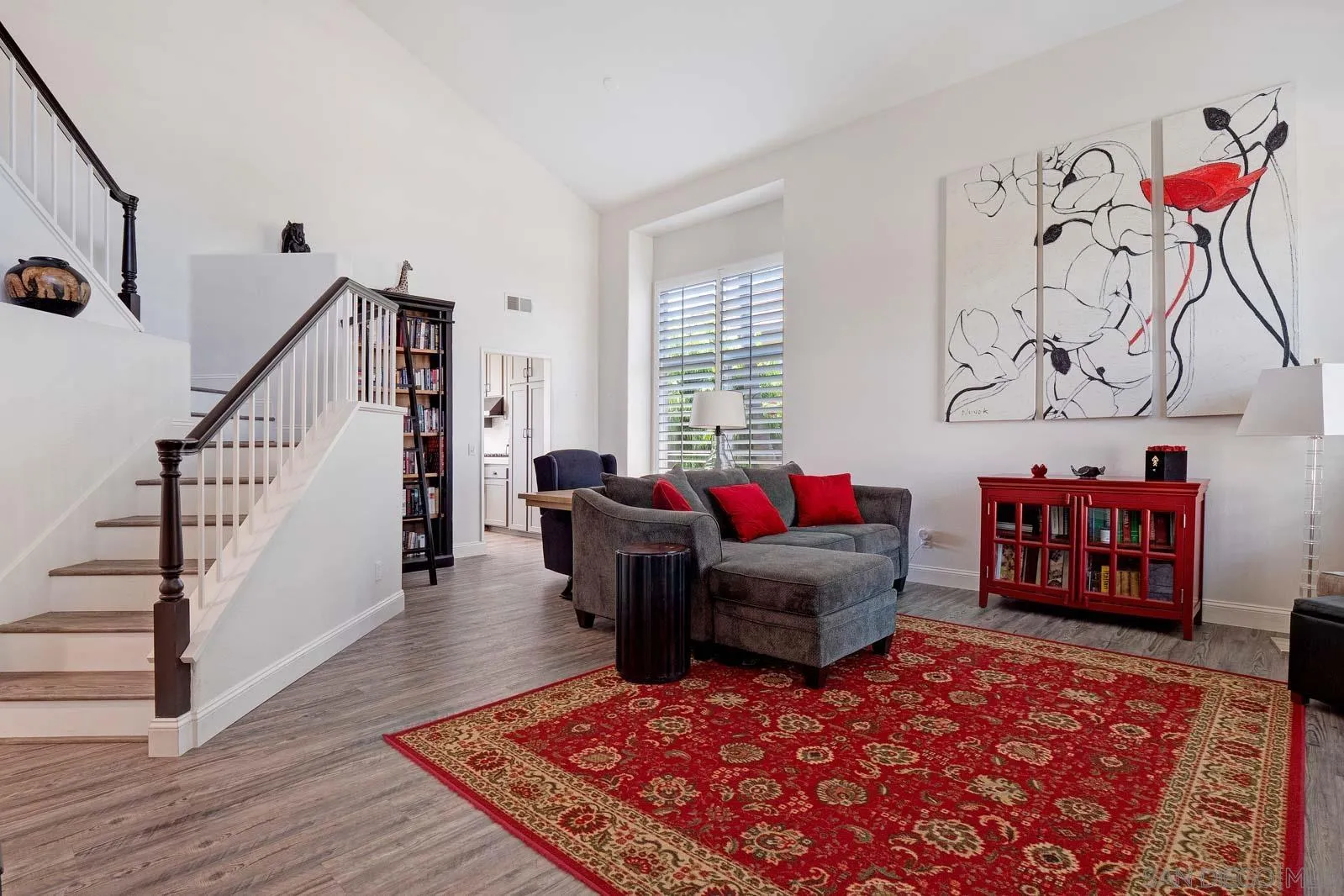 https://cdn.realtyfeed.com/cdn/127/260015225/6a7519d5b437761cf5dee038ae1fc66f.webp