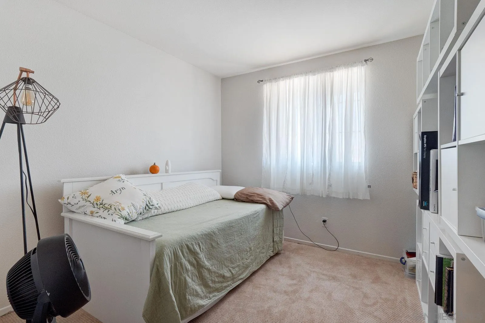 https://cdn.realtyfeed.com/cdn/127/260015225/7f6c40a15bea1f3cc707d6a1686c0d43.webp