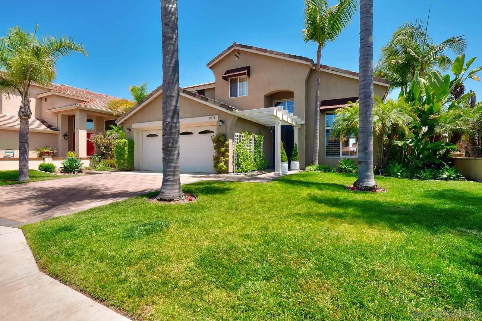 https://cdn.realtyfeed.com/cdn/127/260015225/8db448c66df35e2b2d844400a11d7bc1.webp