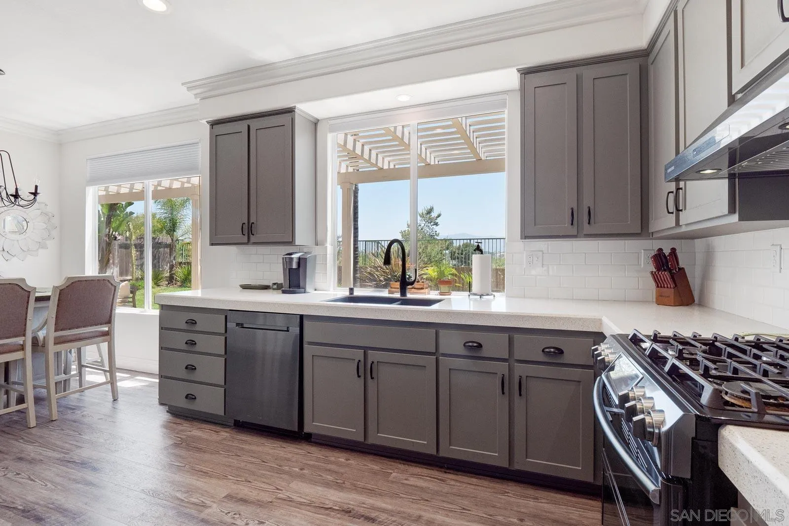 https://cdn.realtyfeed.com/cdn/127/260015225/d0aa3be95015dbd840698d28a5b00ca5.webp