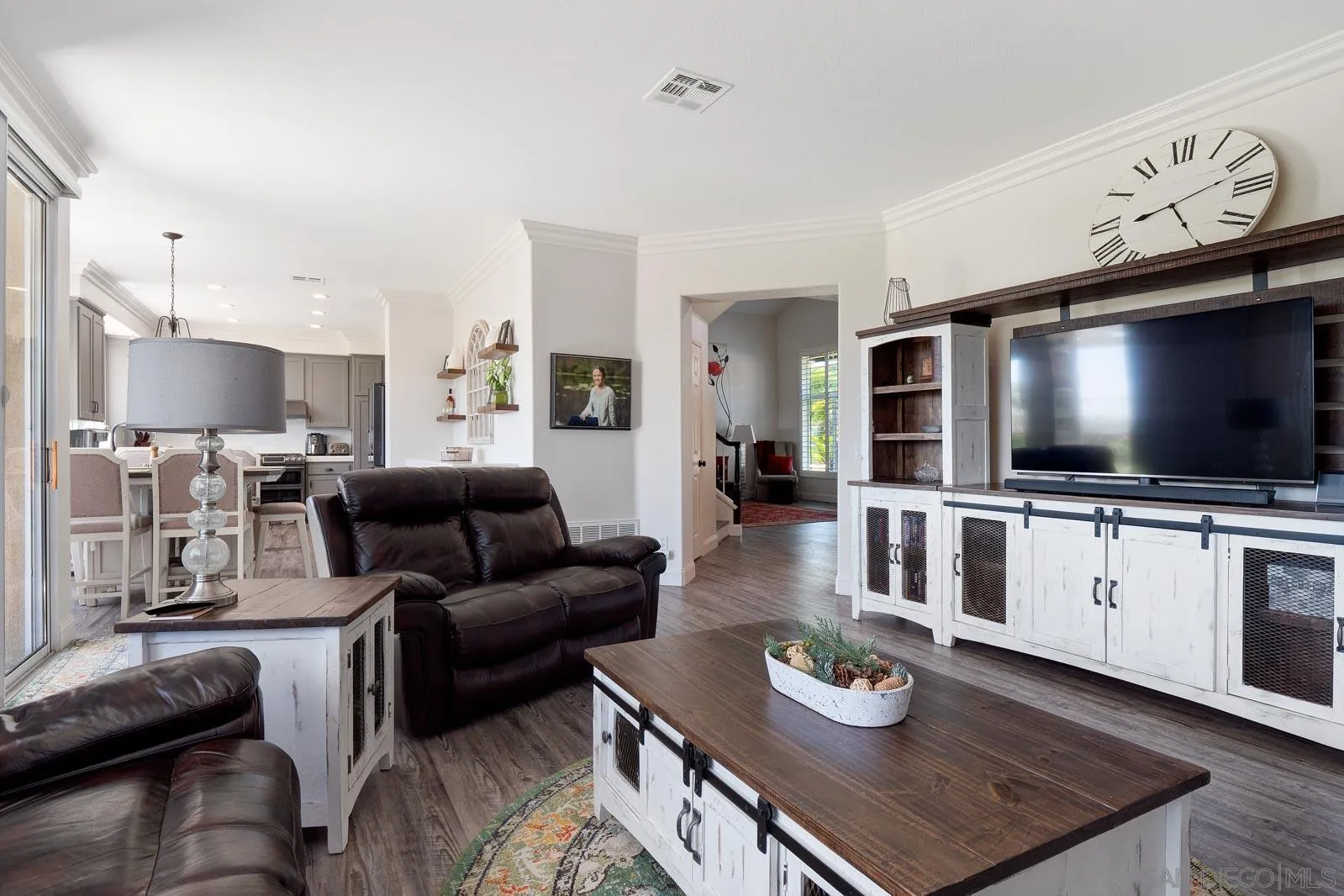 https://cdn.realtyfeed.com/cdn/127/260015225/da590f1213a02c4d3f6f2f7bd8af8a95.webp