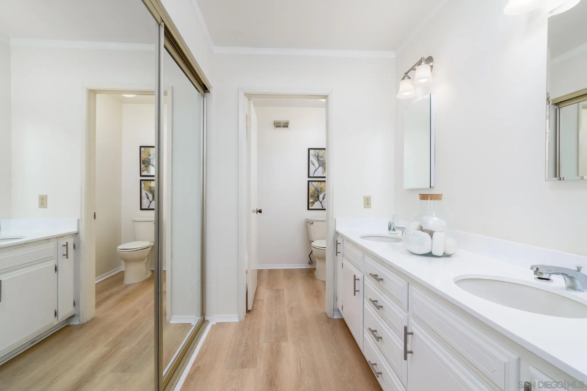 https://cdn.realtyfeed.com/cdn/127/260015228/b61699c1ccd3219afcdd3c466dfc8339.webp