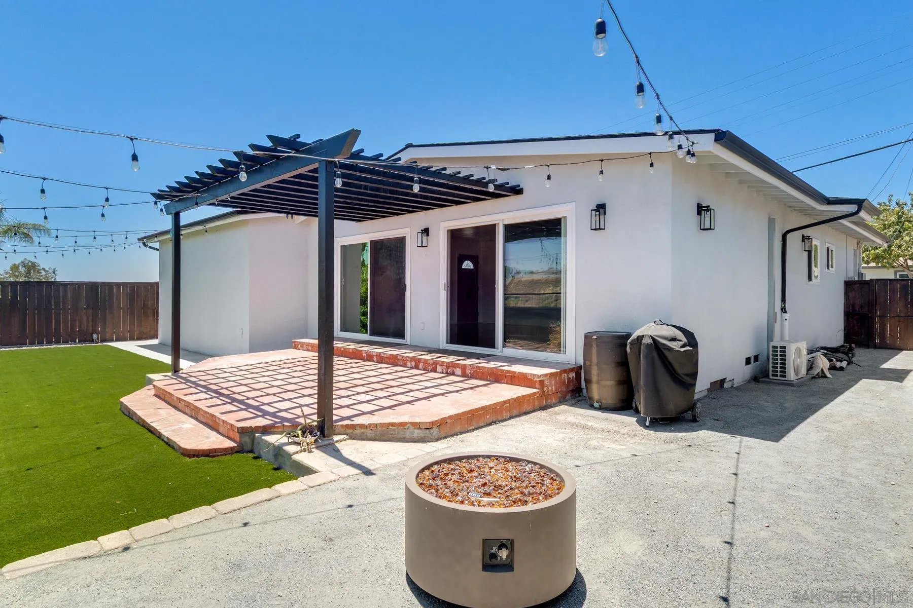 https://cdn.realtyfeed.com/cdn/127/260015230/3f6126b29dacbf94df56b21d652132a4.webp