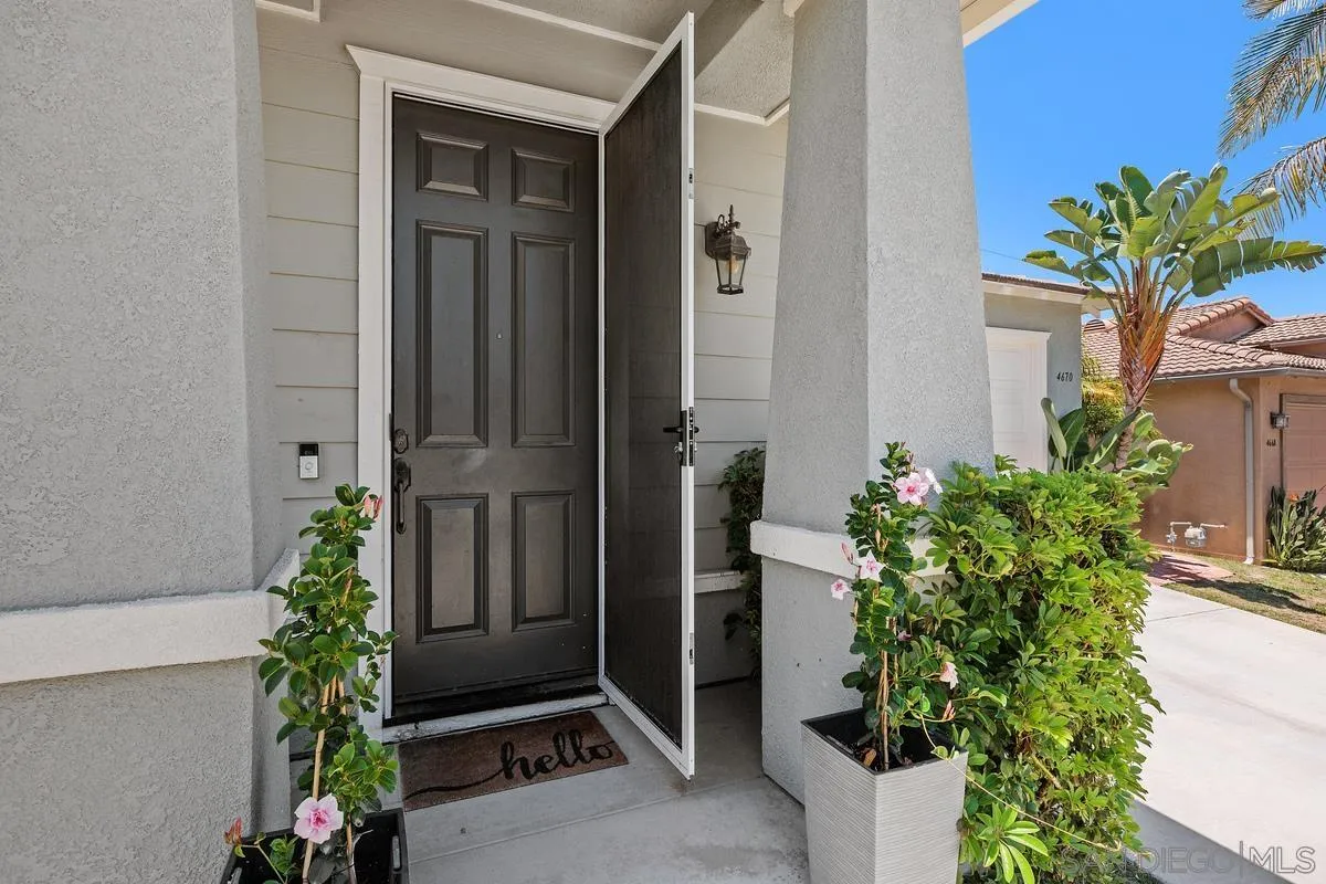4670 Meadow Dr, Carlsbad, CA 92010 - Photo 3 of 29, Carlsbad, CA