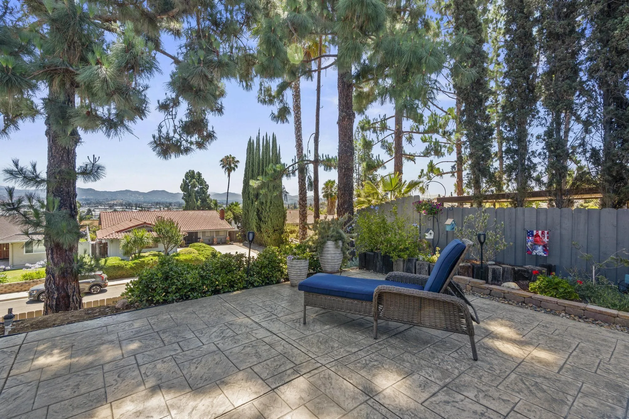 https://cdn.realtyfeed.com/cdn/127/260015235/143fb39d04183652510a0540fc1a1a70.webp