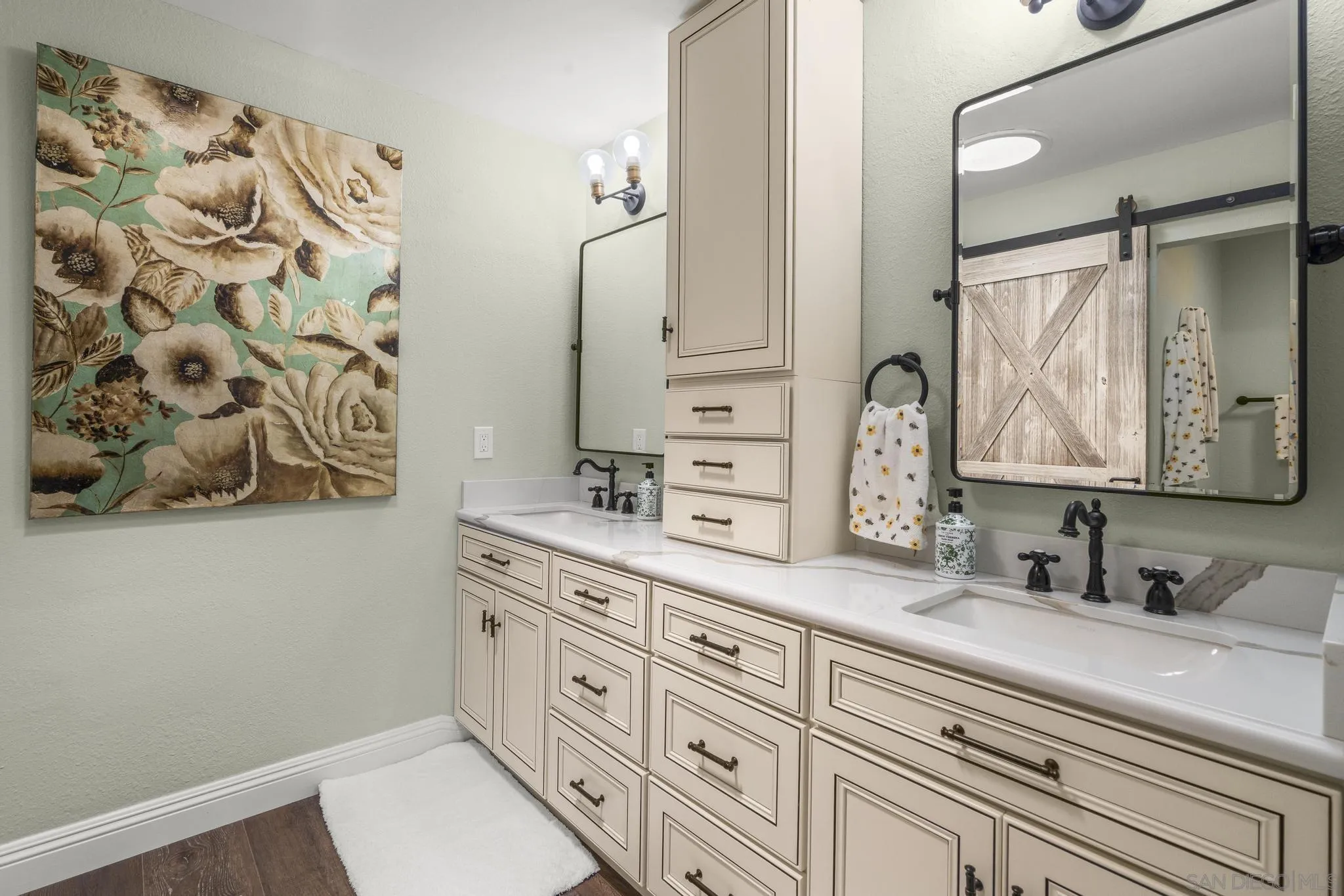 https://cdn.realtyfeed.com/cdn/127/260015235/519c199528d3acca4c874f97f4bf1729.webp