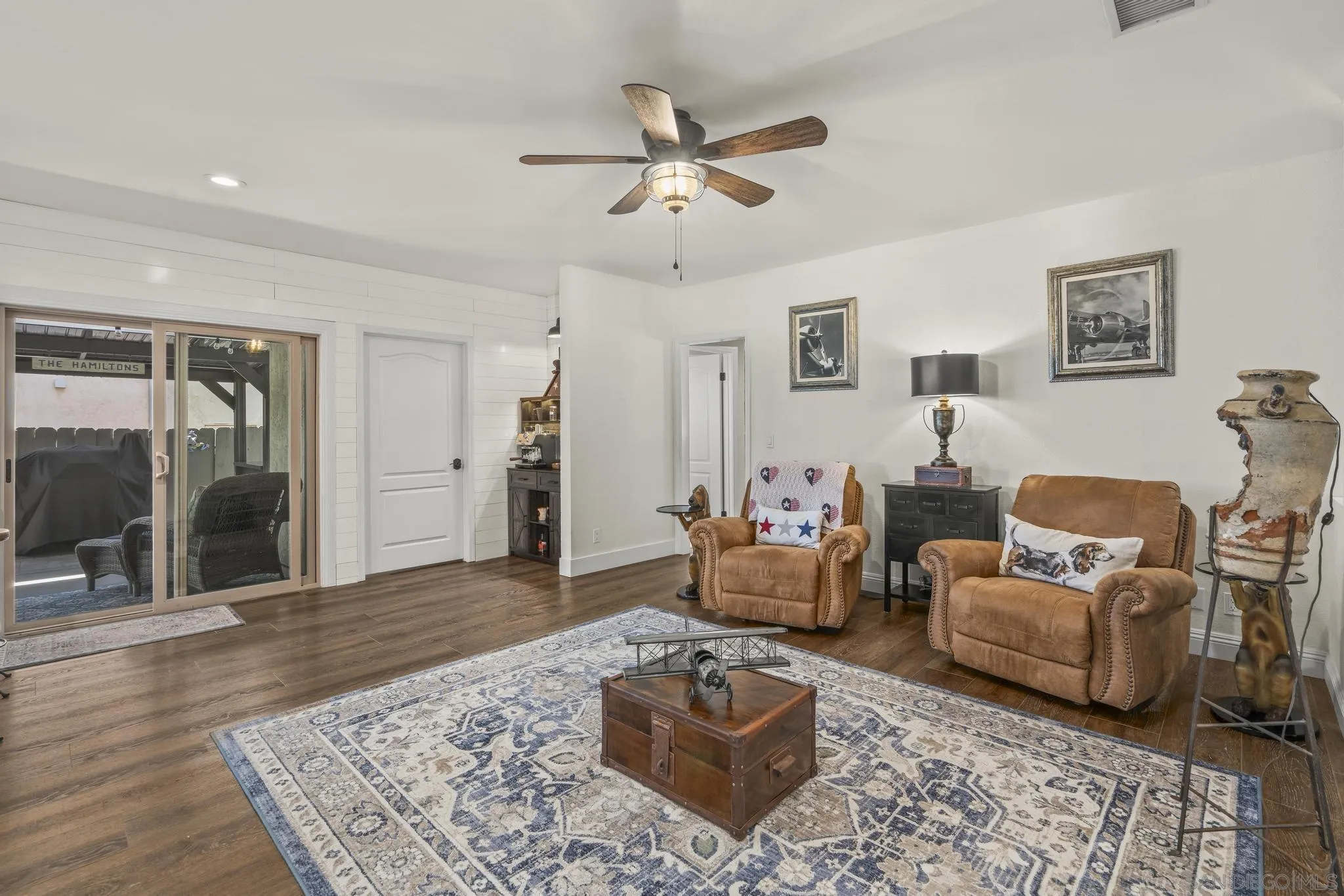 https://cdn.realtyfeed.com/cdn/127/260015235/7930ef549efe6f135c4d0eb5b235f128.webp