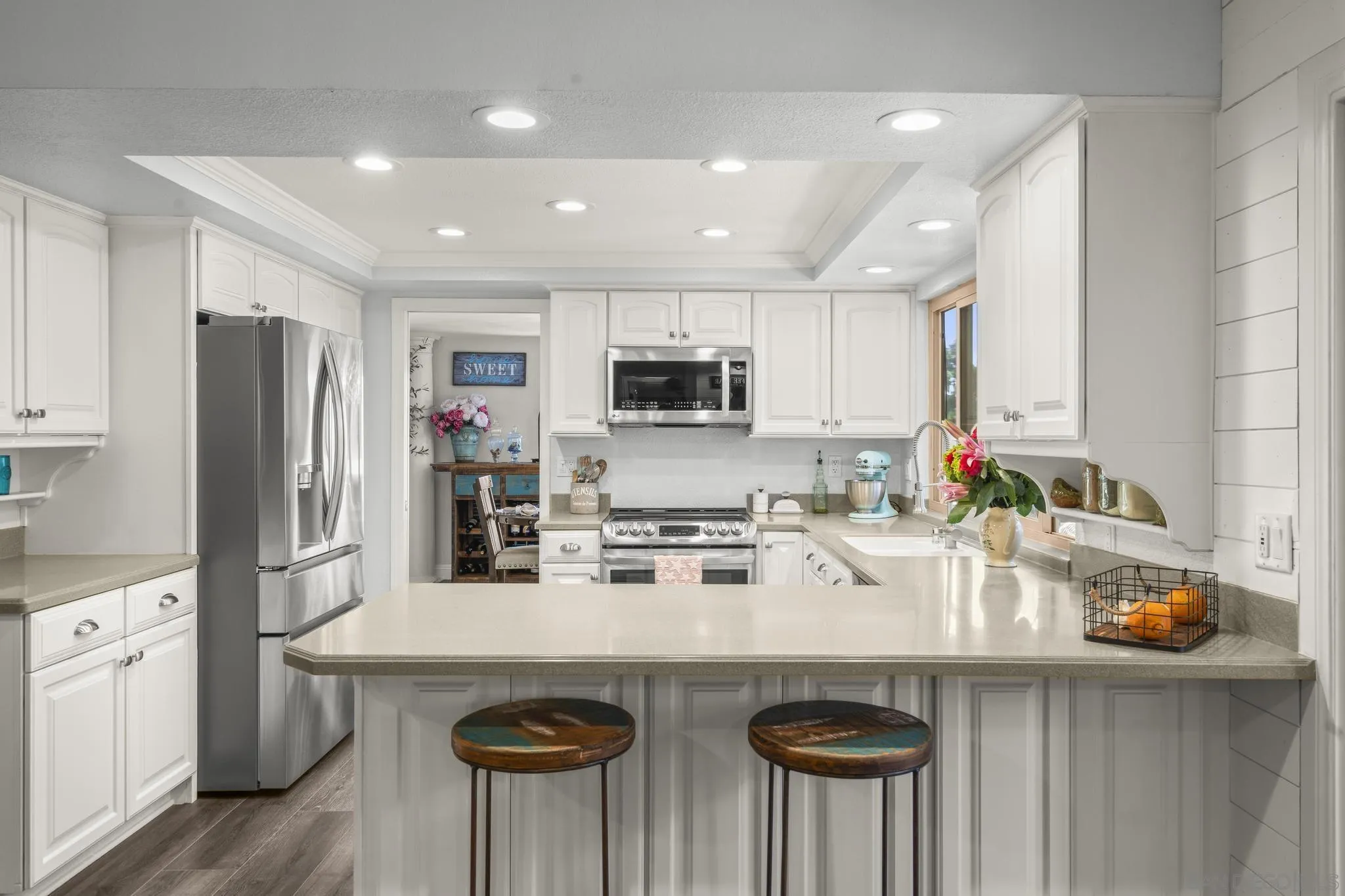 https://cdn.realtyfeed.com/cdn/127/260015235/8b2c07f8bd0cd1381577cce9622ea351.webp