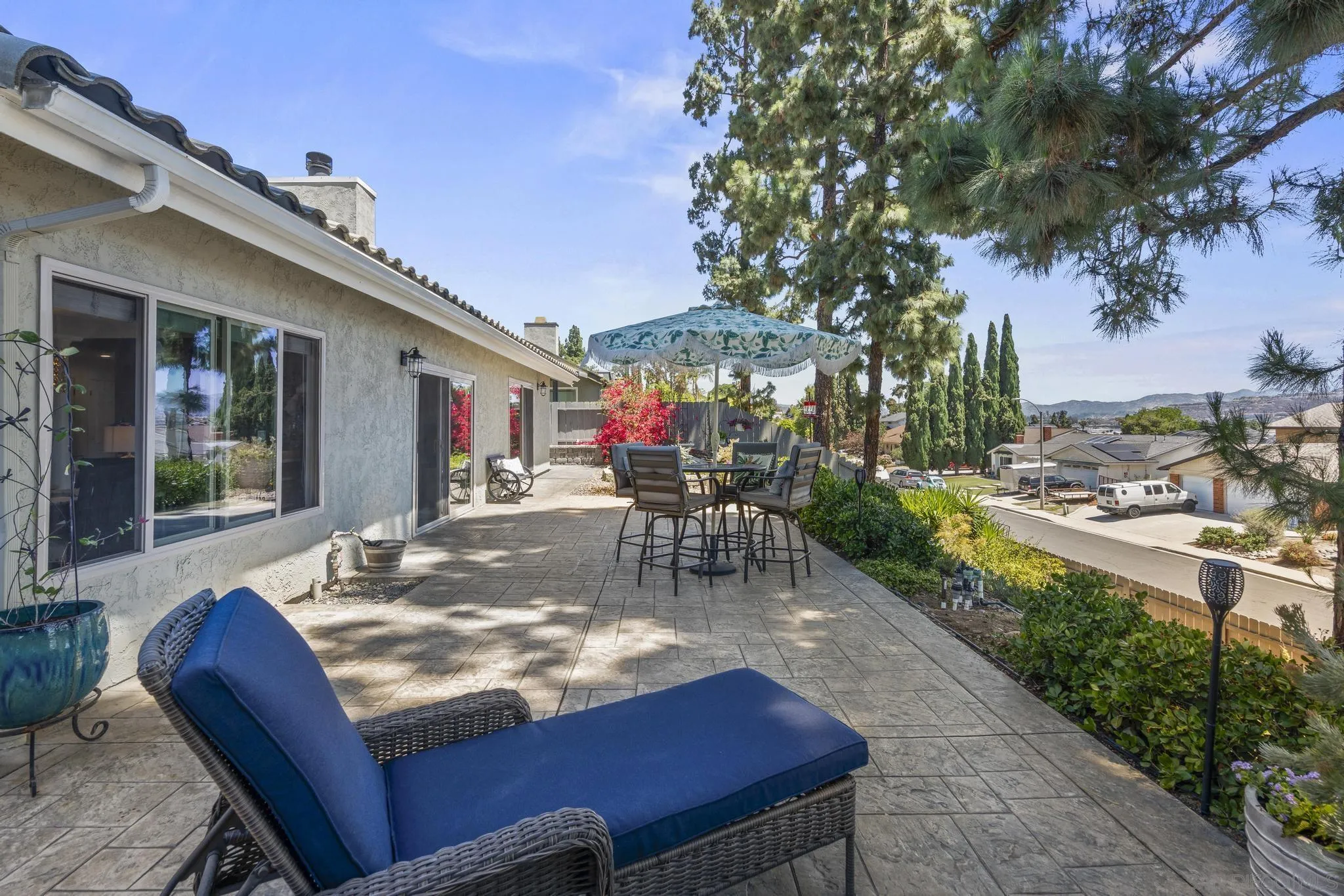 https://cdn.realtyfeed.com/cdn/127/260015235/9c27bd112260ca0609b38968a3b90a0e.webp