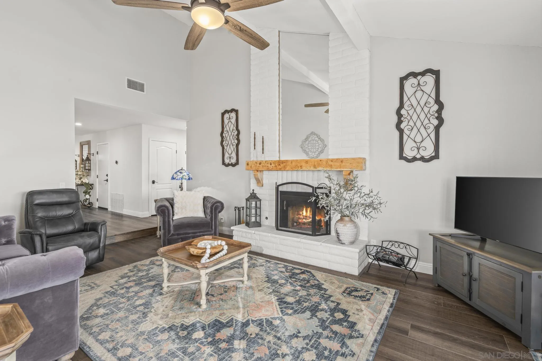 https://cdn.realtyfeed.com/cdn/127/260015235/c17ef4050f76fce9be890b4017313510.webp