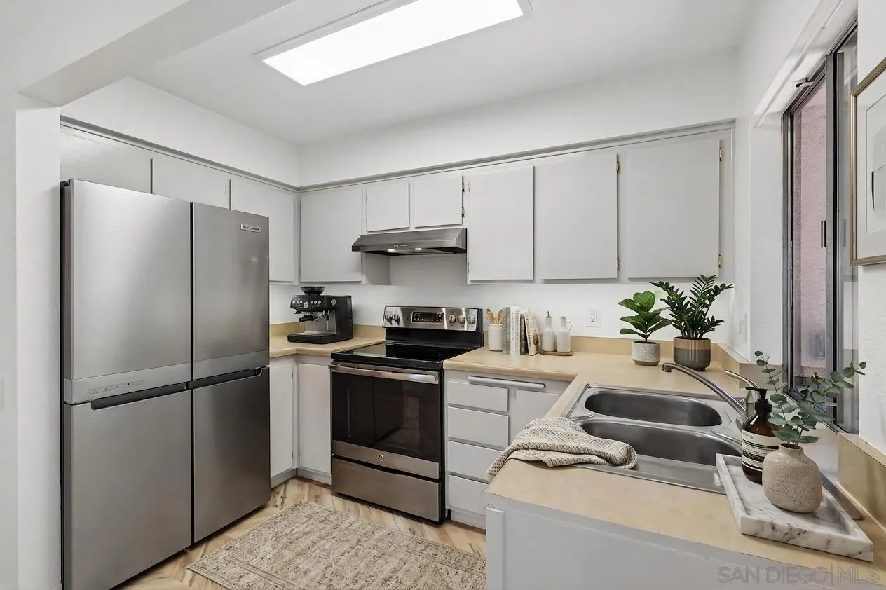 https://cdn.realtyfeed.com/cdn/127/260015236/5800403e0fda7ad71d15261e8f88c98b.webp