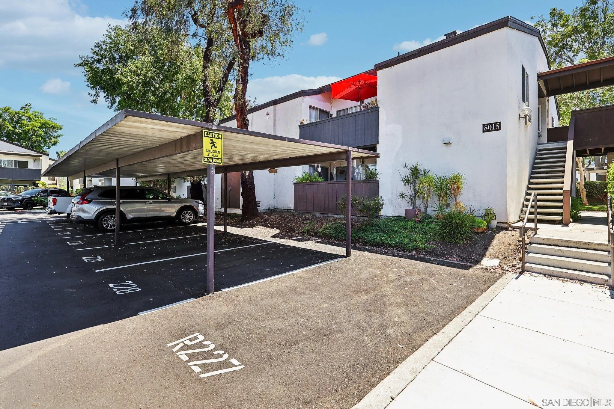 https://cdn.realtyfeed.com/cdn/127/260015236/905632ab67132bc99003c310eff8ef3c.webp