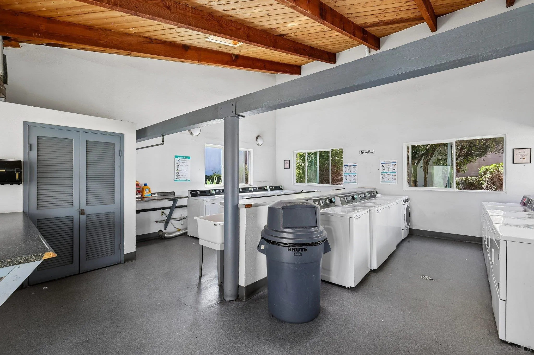 https://cdn.realtyfeed.com/cdn/127/260015236/de7644561f32262ada34e4b49fcf04e4.webp