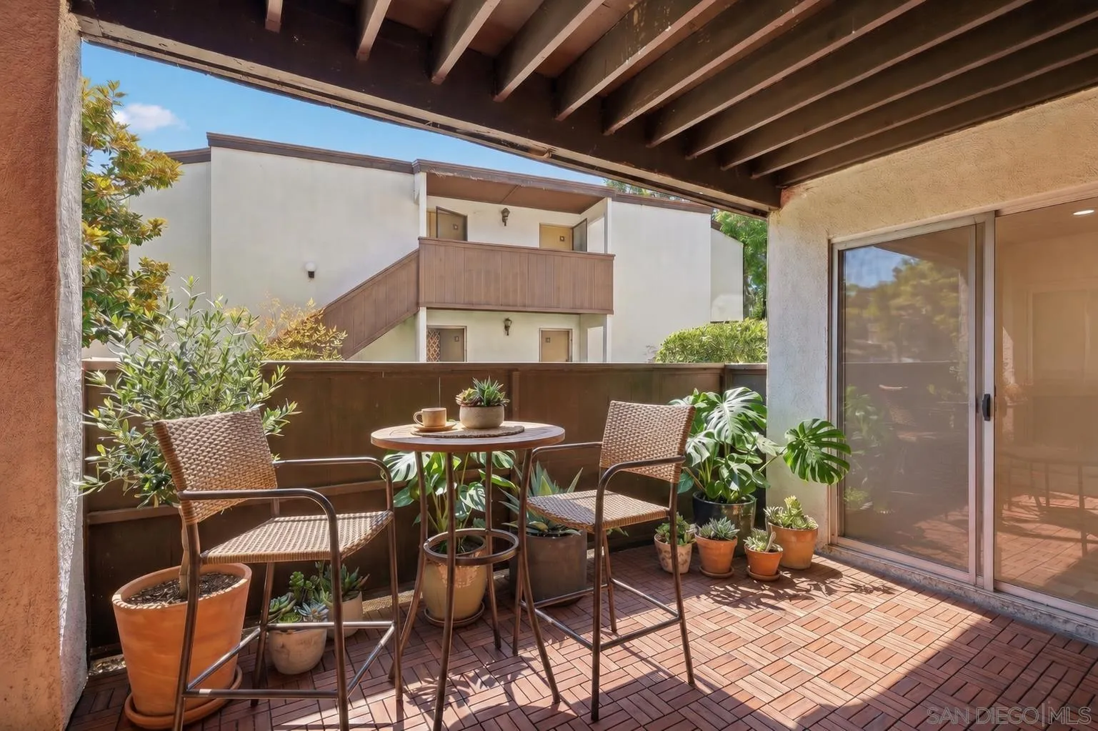 https://cdn.realtyfeed.com/cdn/127/260015236/eff83eb798360b735ea4887a78c8cf39.webp