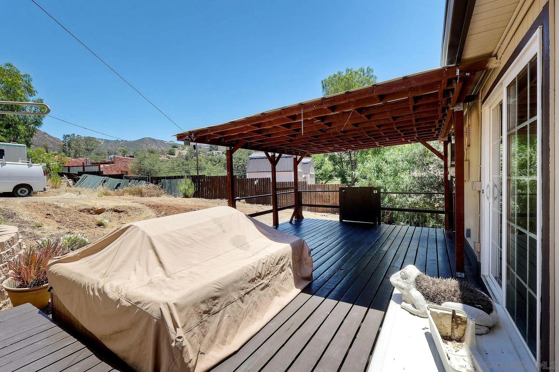https://cdn.realtyfeed.com/cdn/127/260015237/2806f132a95001a5de8fb6712141438a.webp