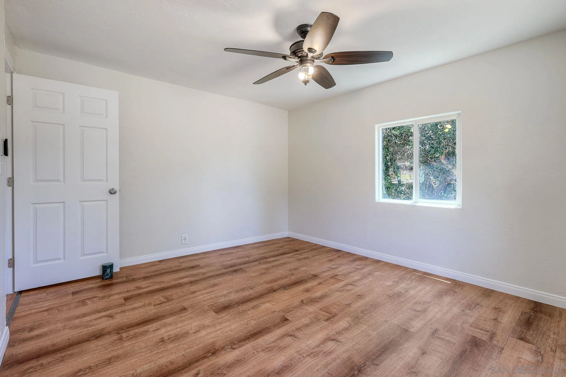 https://cdn.realtyfeed.com/cdn/127/260015237/33eadb14c2d871a4fb7f1549778bd336.webp
