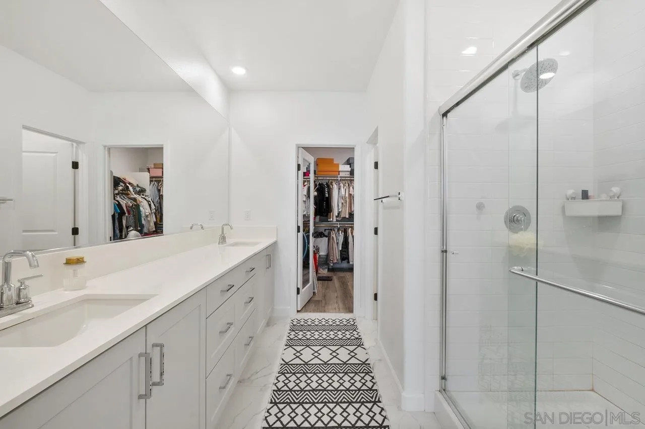 Photo #11: 260015239 Listing: Photo #11