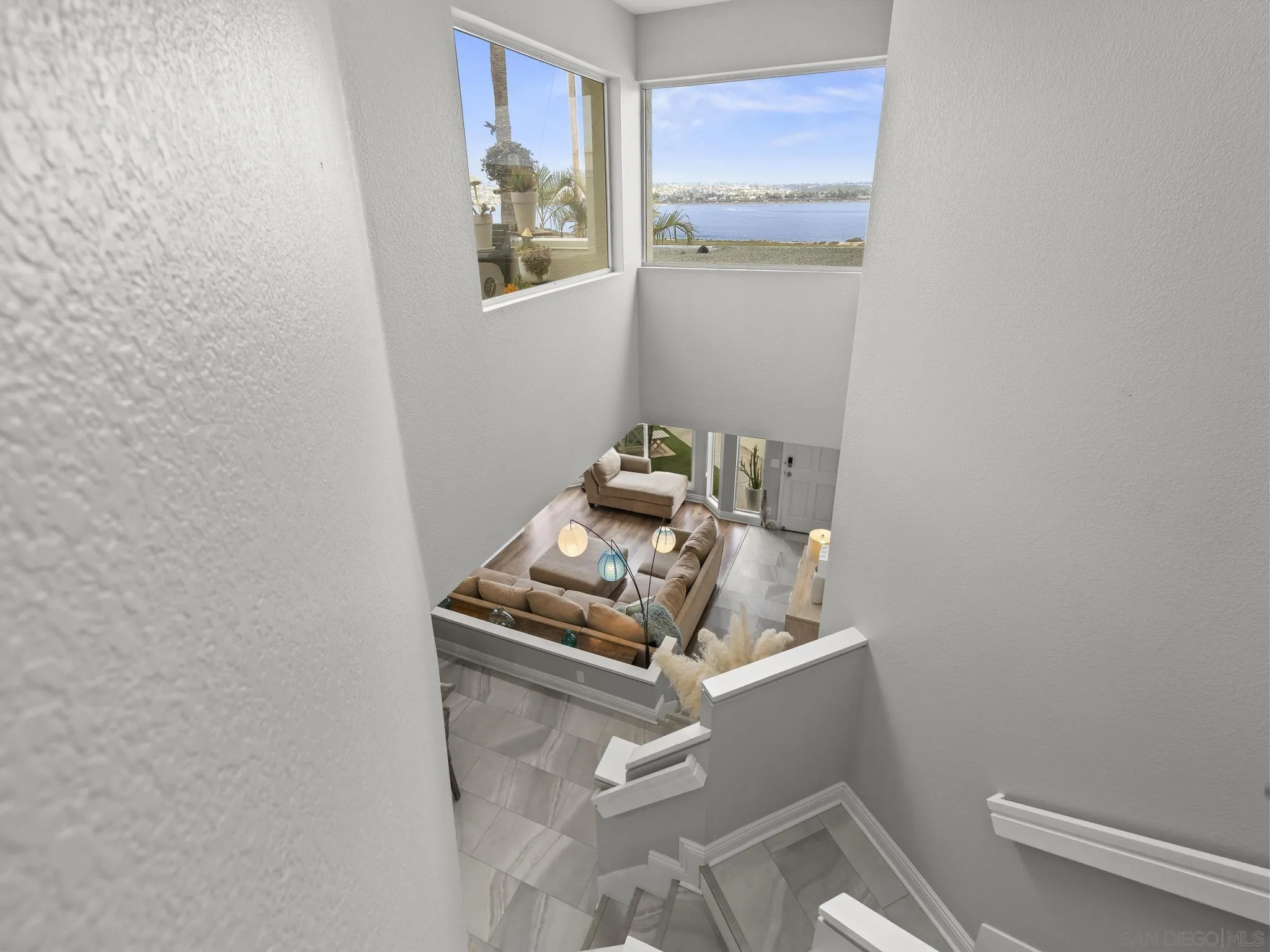 https://cdn.realtyfeed.com/cdn/127/260015240/2ddcbc2cb2aee4be3dcae00999bb361d.webp
