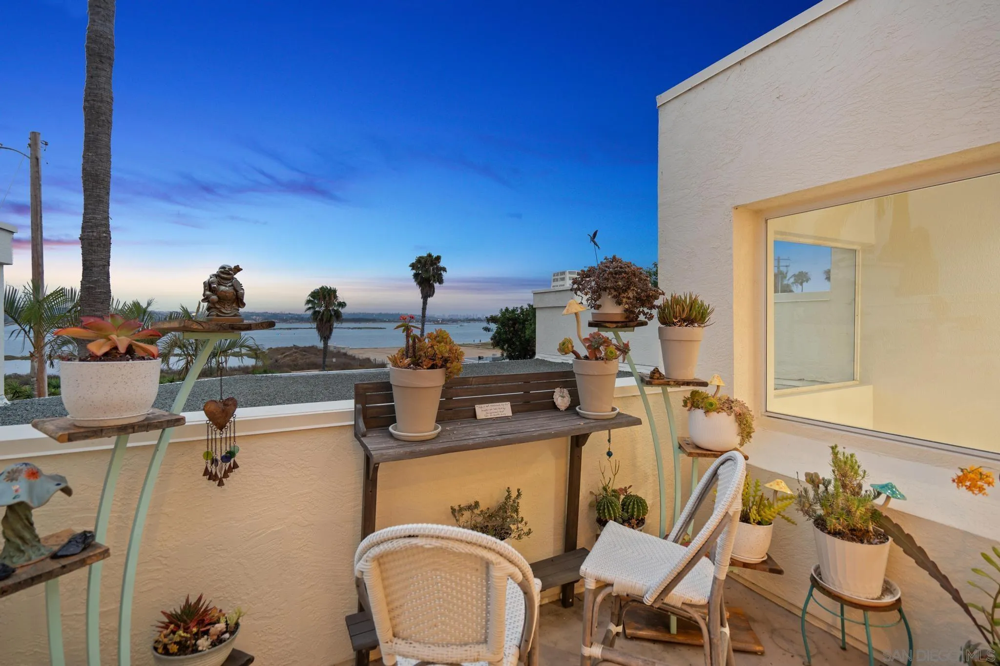 https://cdn.realtyfeed.com/cdn/127/260015240/4388a0ccc99c01deccfc99290c1cd701.webp