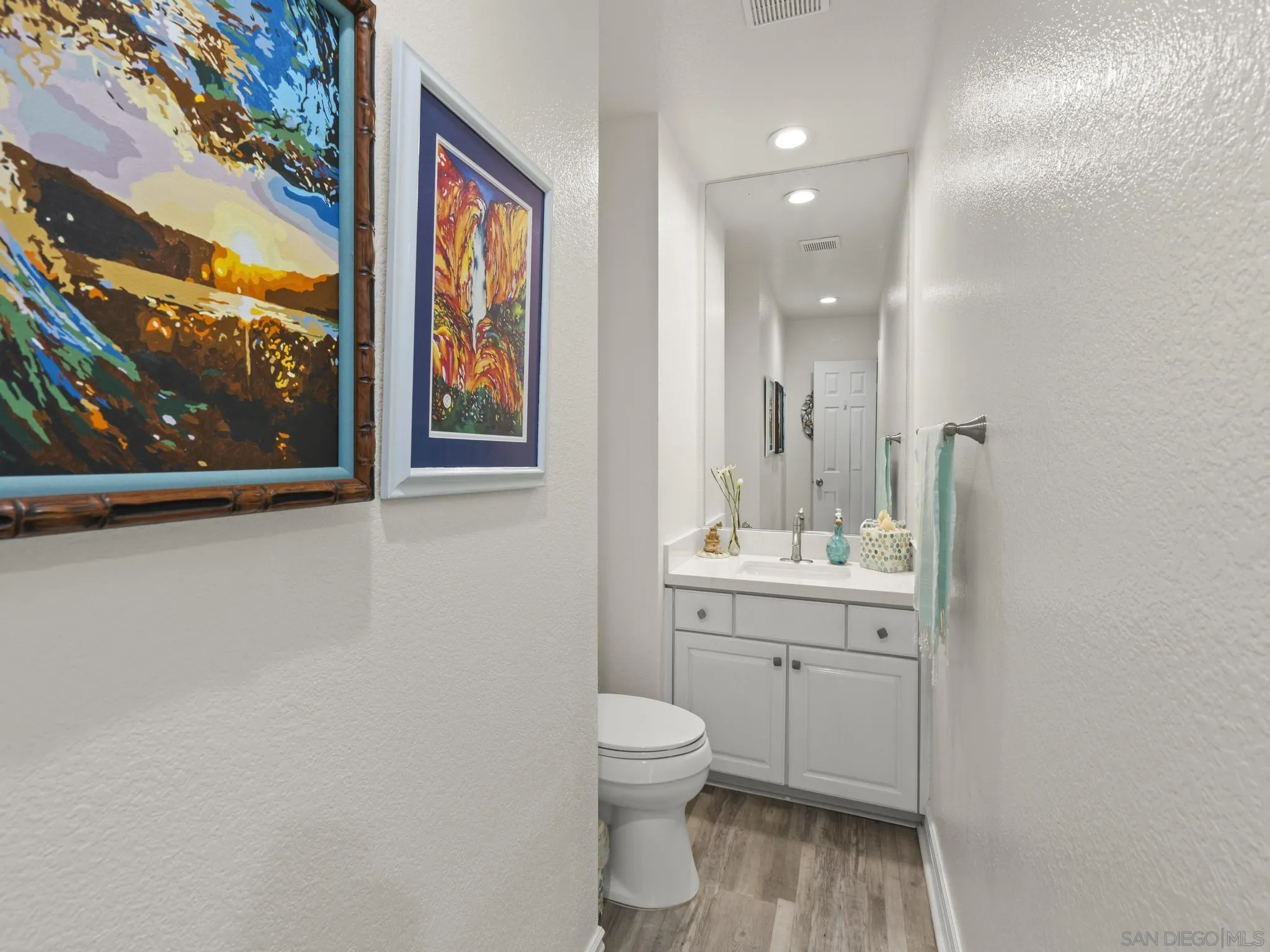 https://cdn.realtyfeed.com/cdn/127/260015240/b1e2b66639733d8d34e589a749523c37.webp