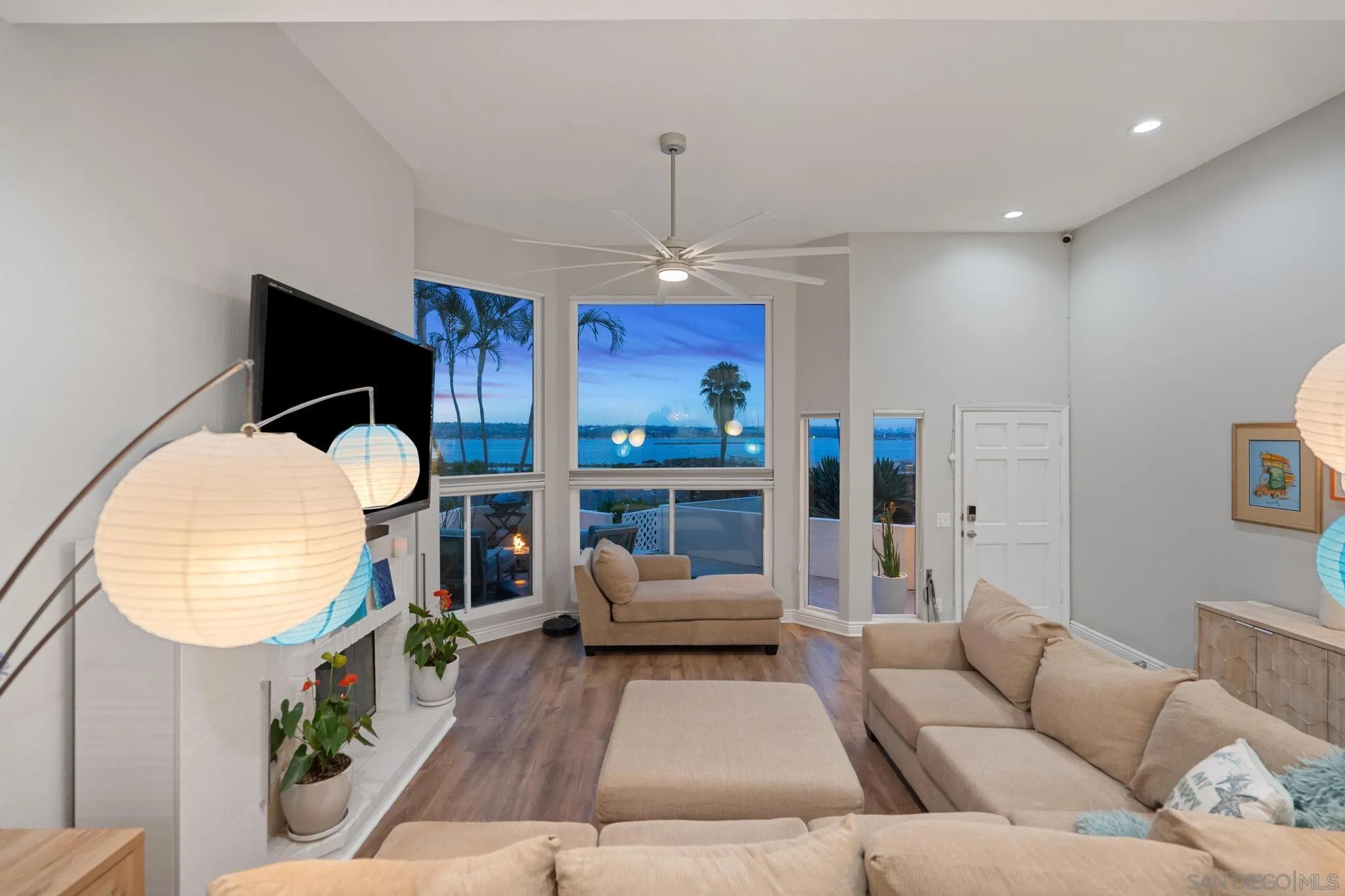 https://cdn.realtyfeed.com/cdn/127/260015240/f518a922c3912703f300044fb7a7413c.webp