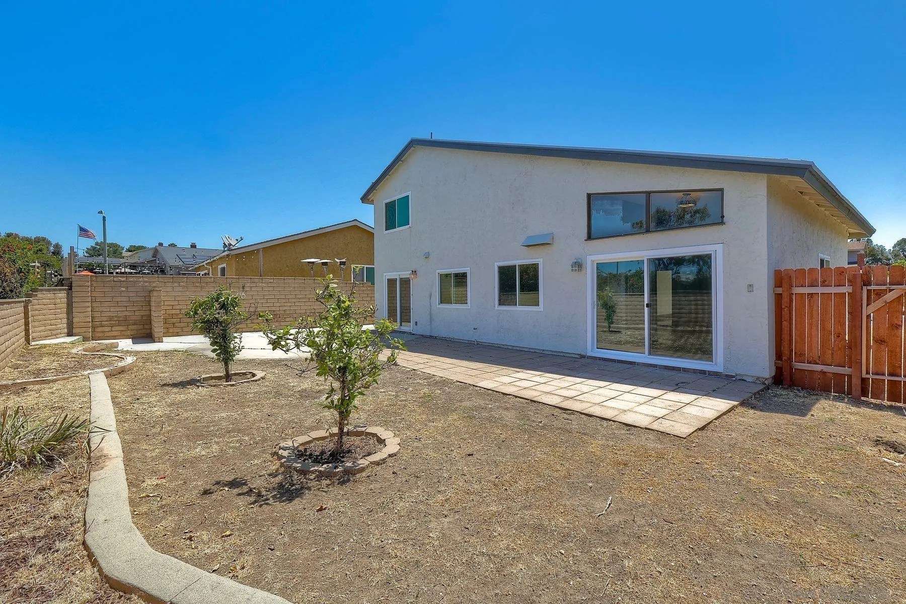 https://cdn.realtyfeed.com/cdn/127/260015241/bcb659d660b943896611a273cbf66d66.webp