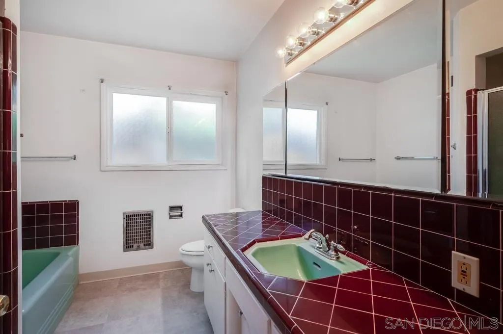 https://cdn.realtyfeed.com/cdn/127/260015244/49850a666884b6fa9434f52cca425f38.webp