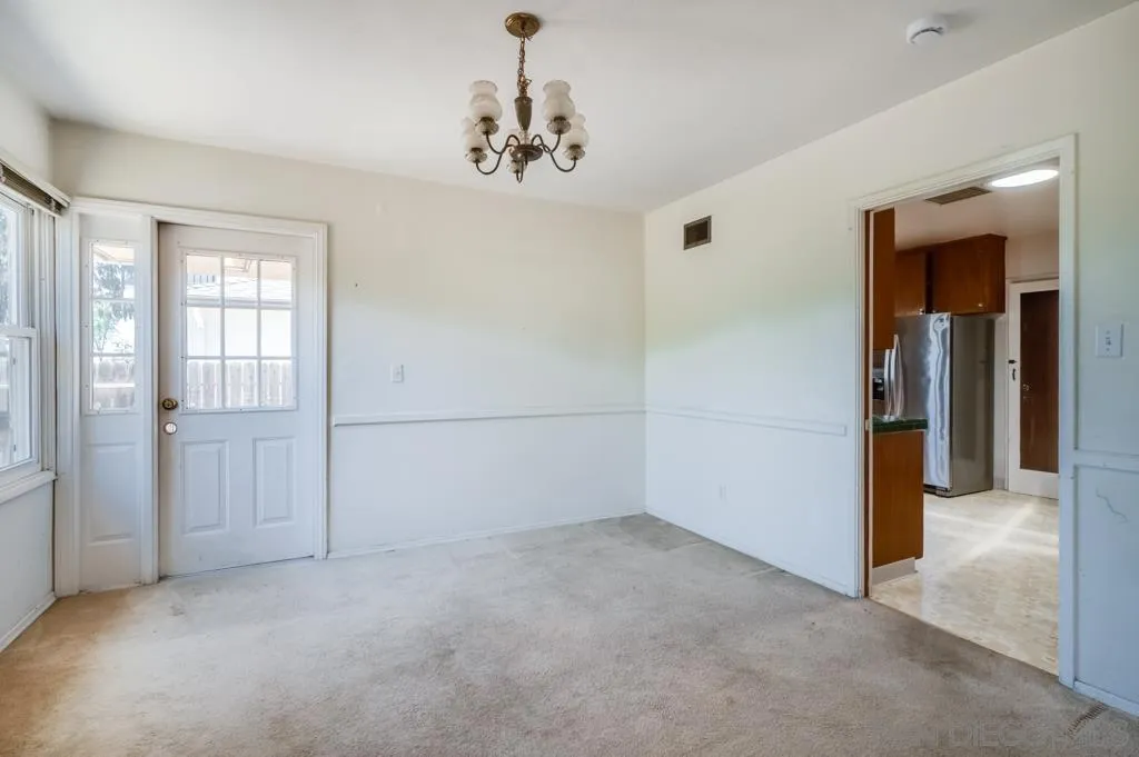 https://cdn.realtyfeed.com/cdn/127/260015244/8878655183dd762d8a7fbae4b9bb4dcb.webp