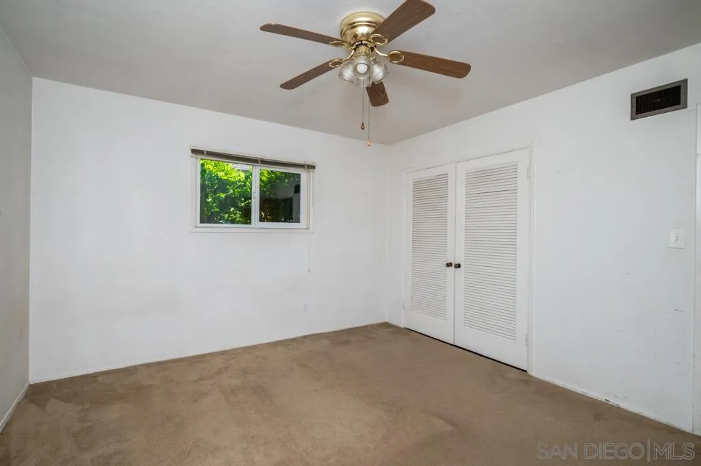 https://cdn.realtyfeed.com/cdn/127/260015244/9e562ba0cc91b4e9c39124633e6cd37c.webp