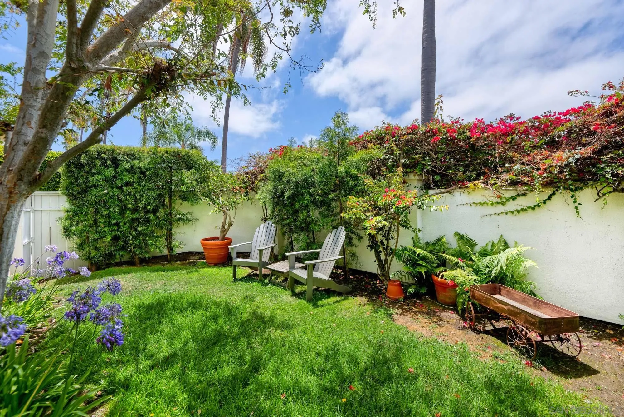 https://cdn.realtyfeed.com/cdn/127/260015245/dbd8bd38126536bd42e065473e53f0dc.webp