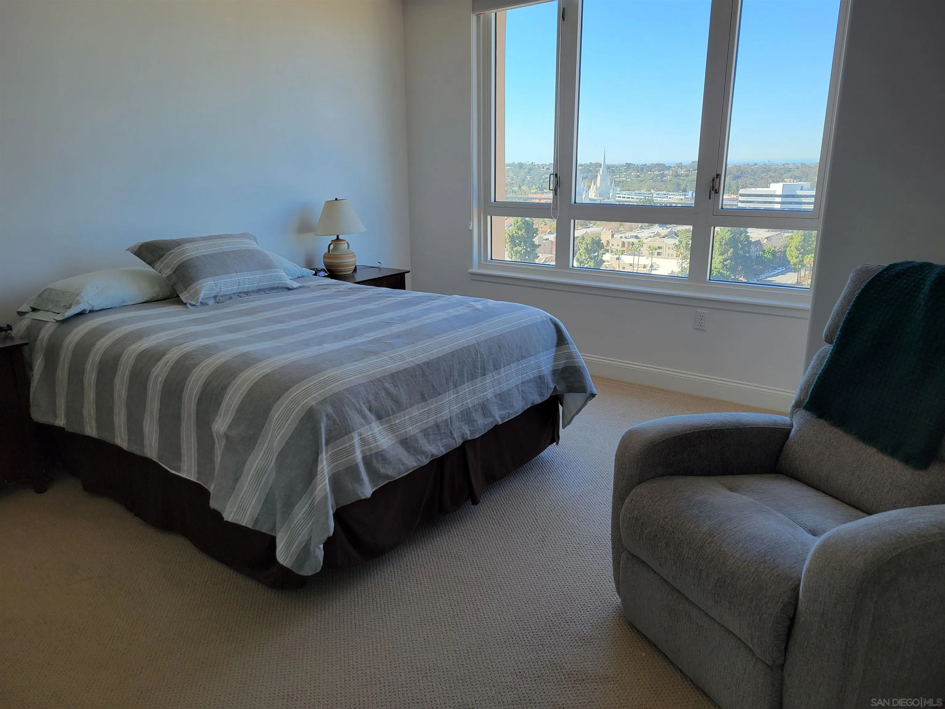 https://cdn.realtyfeed.com/cdn/127/260015246/8e8a28d51c3b5aa82fbd42bb2ce154c4.webp