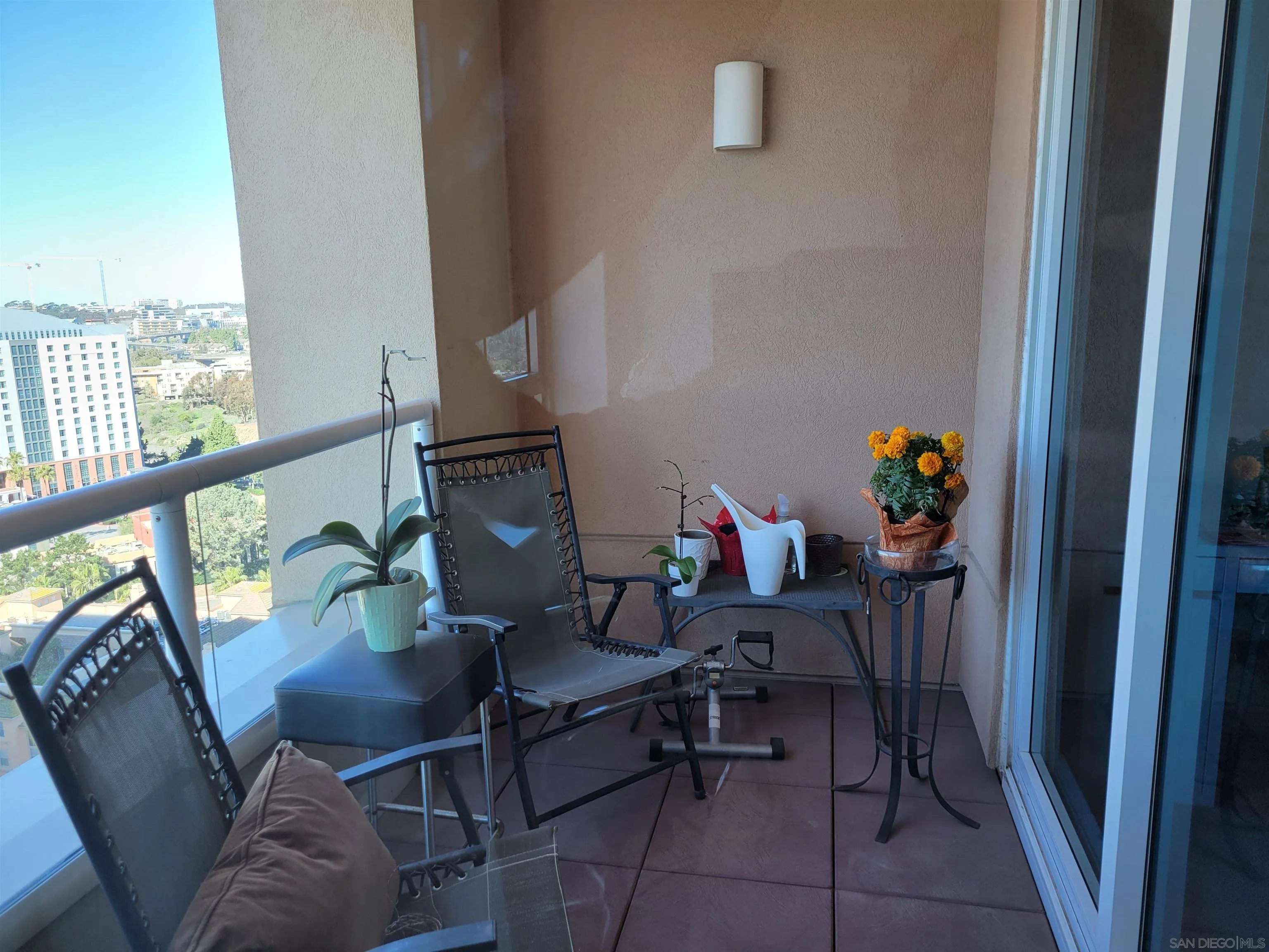 https://cdn.realtyfeed.com/cdn/127/260015246/aa3aa398e0efc596483dd3f807be4498.webp