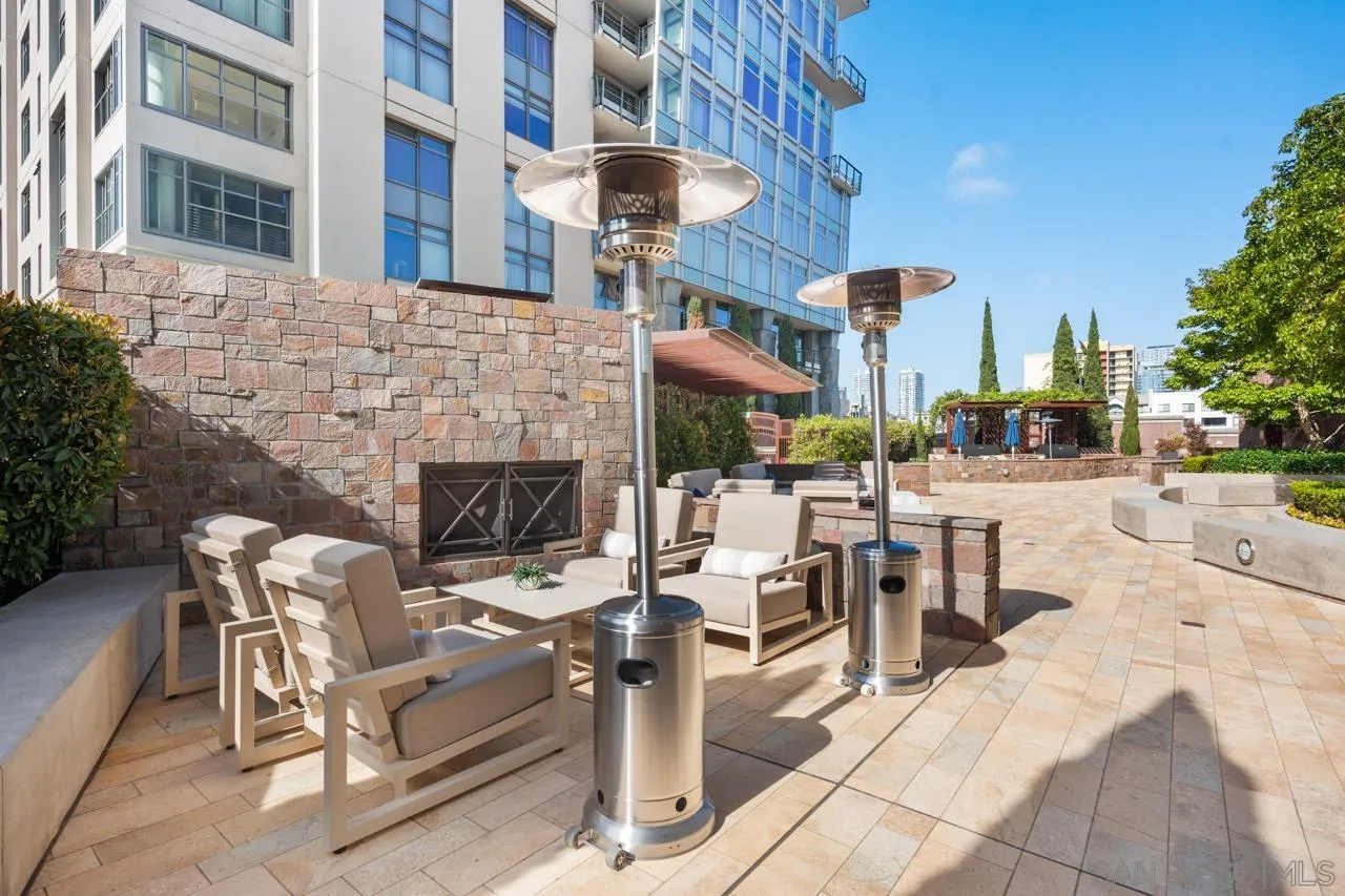 Photo #61: 260015254 Listing: Photo #61