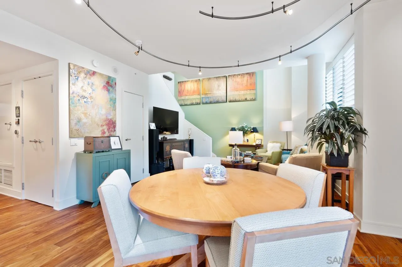 Photo #12: 260015254 Listing: Photo #12