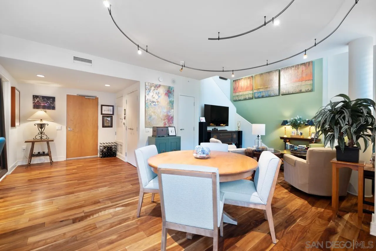 Photo #8: 260015254 Listing: Photo #8