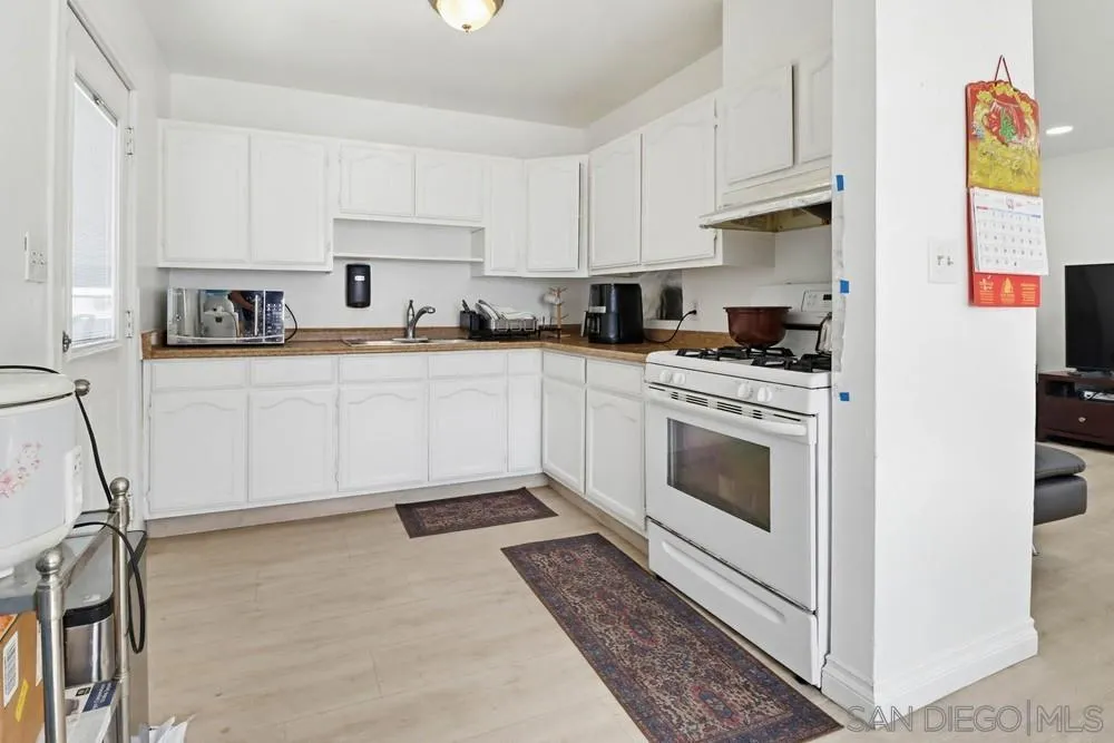 https://cdn.realtyfeed.com/cdn/127/260015257/52fe636151f1bf10d477c83e02f6f521.webp