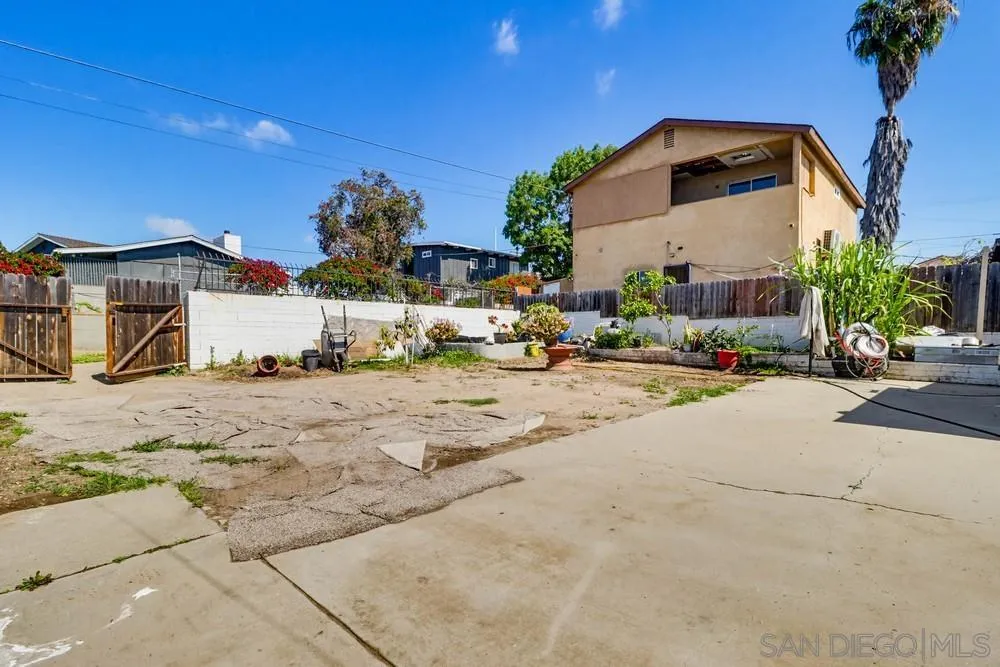 https://cdn.realtyfeed.com/cdn/127/260015257/89eea140f20b184c9d2e29d3c2979f85.webp