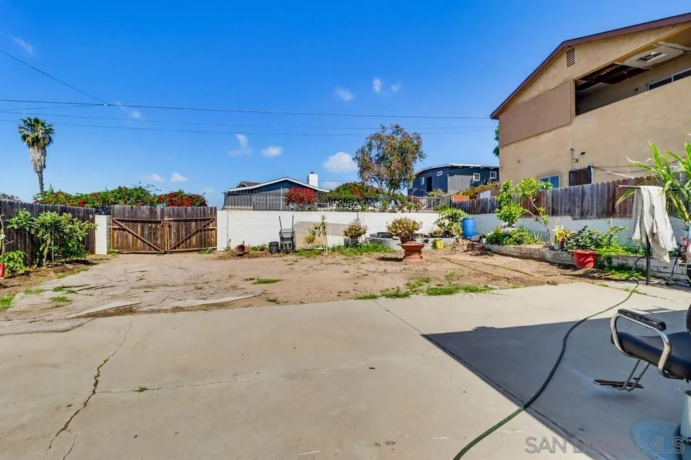 https://cdn.realtyfeed.com/cdn/127/260015257/b38b034bd4574ede1cccaeba1f006c25.webp