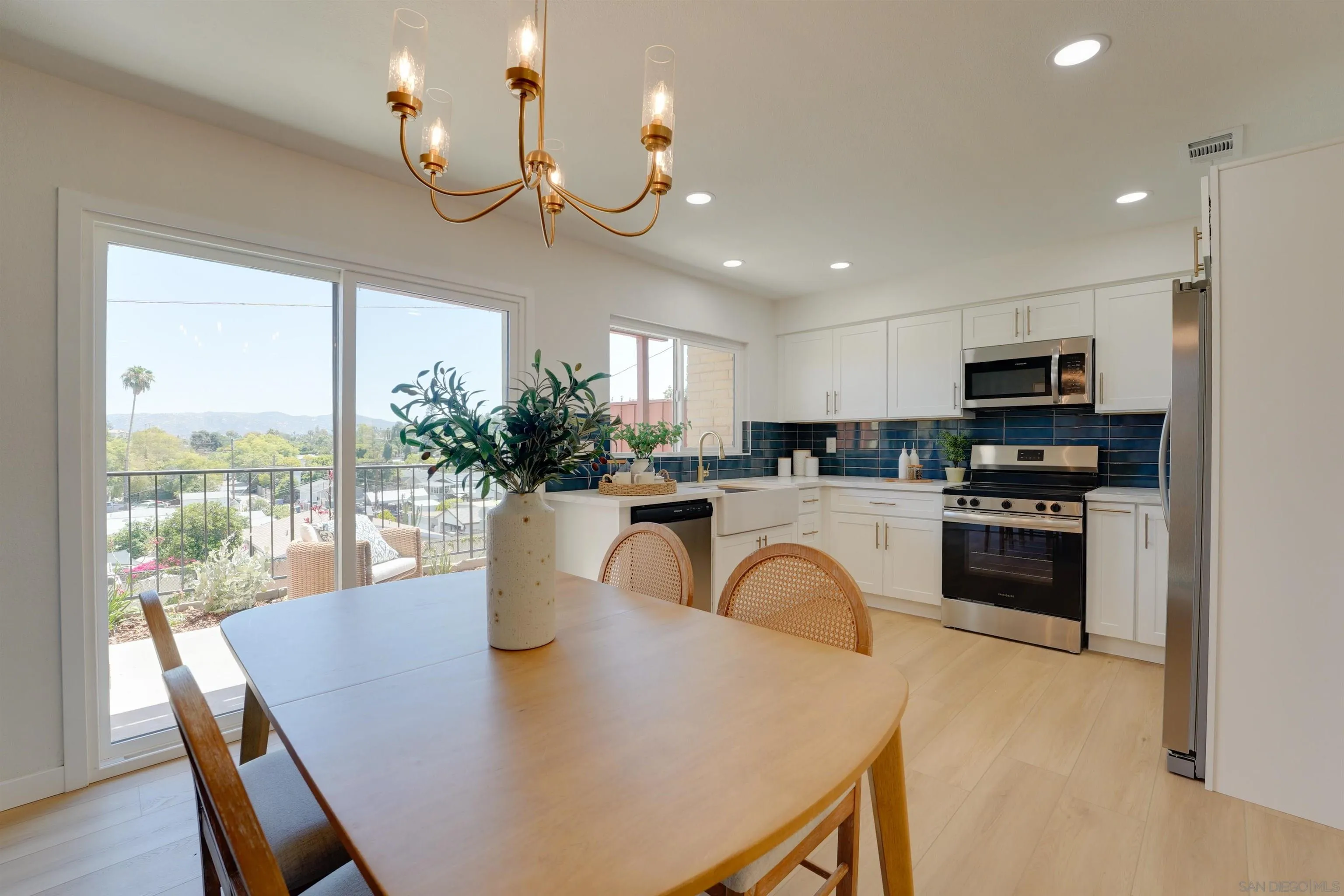 Photo #12: 260015259 Listing: Photo #12