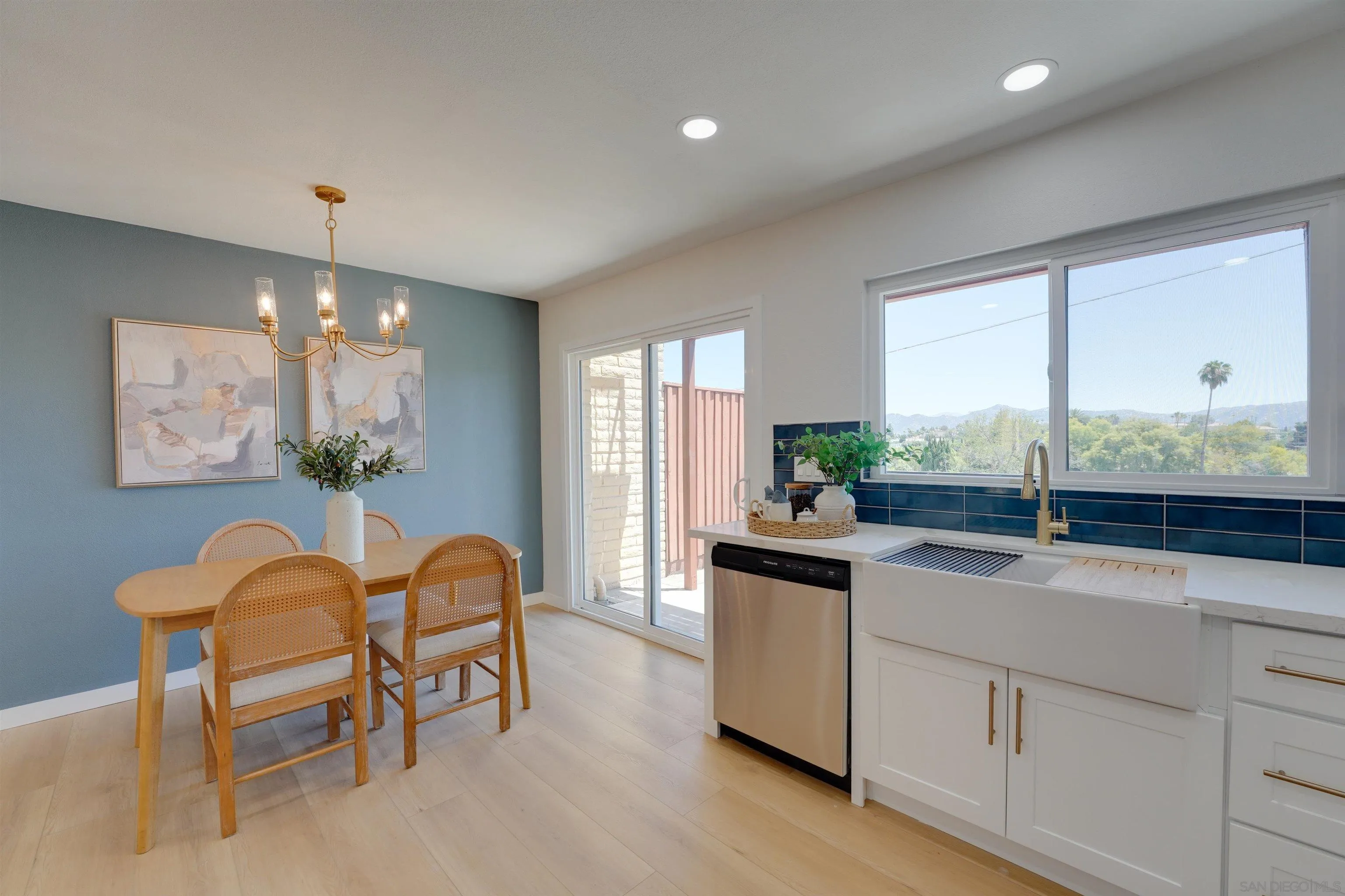 https://cdn.realtyfeed.com/cdn/127/260015259/6a3eef4b9392b2c449eb53820aff0dc1.webp